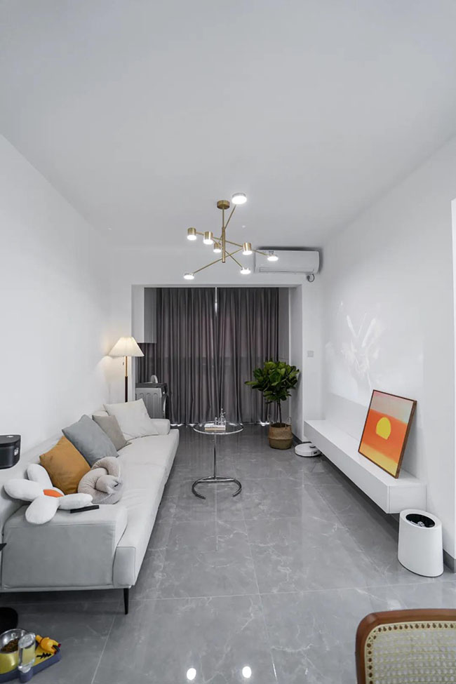 50㎡二居室，用純白主色調(diào)打造高級極簡風(fēng)的浪漫